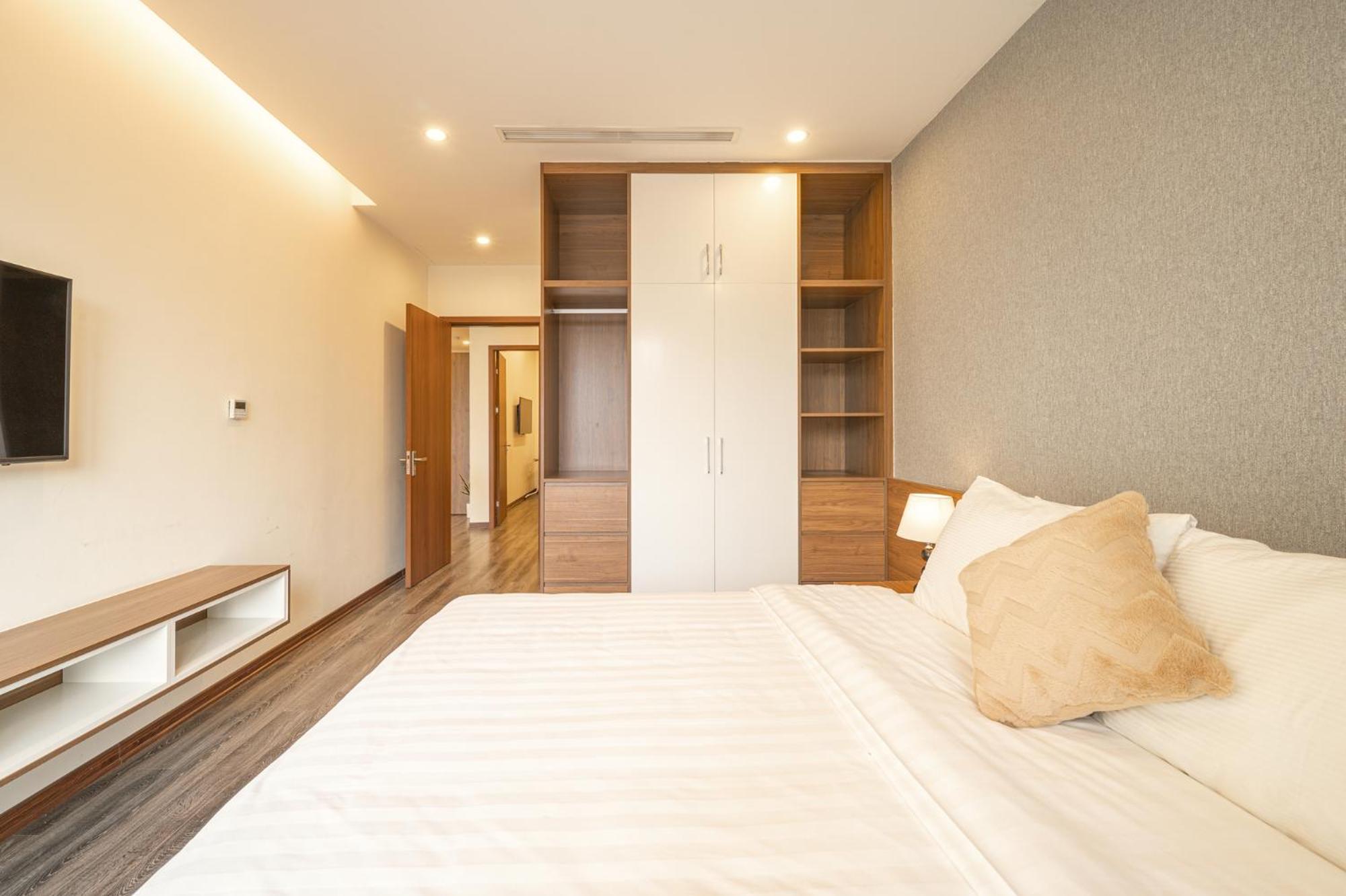 Luxe Paradise Suites Tay Ho Hanoi Exterior photo